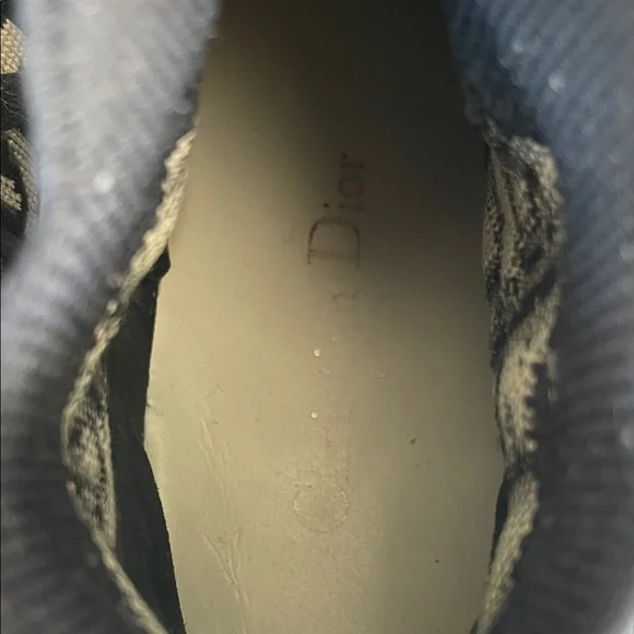 Christian Dior Walk N Dior Oblique Deep Blue and White High-Top Sneakers - Picture 6 of 8